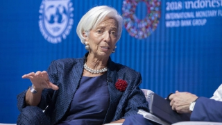 ΔΝΤ: Αιχμές για κατώτατο, καμπανάκι για μεταρρυθμιστική κόπωση