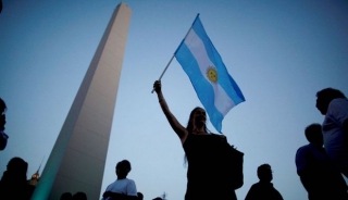 Αργεντινή: Οι επενδυτές επιστρέφουν, 15 χρόνια μετά τη χρεοκοπία