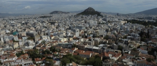 Από ποιους πλειστηριασμούς θα απέχουν και από ποιους δεν θα απέχουν αύριο, Τετάρτη, οι συμβολαιογράφοι