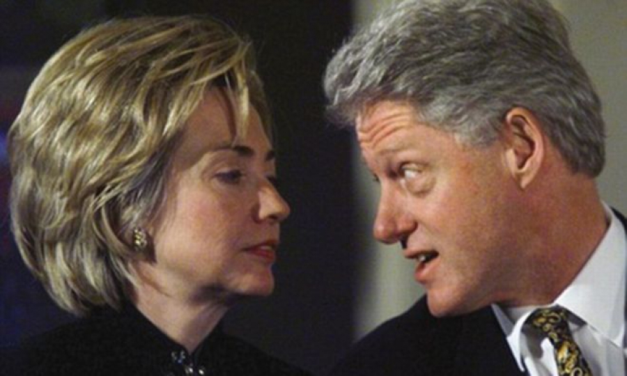 Αποκάλυψη: Η Χίλαρι &#039;μαύρισε&#039; το μάτι του Κλίντον όταν έμαθε για τη Λεβίνσκι