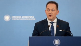 Απάντηση Πέτσα στους Financial Times