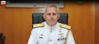 Χωρίς το εθνόσημο πλέον οι στολές των αξιωματικών