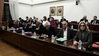 Novartis: Μετ&#039; εμποδίων η κατάθεση Μανιαδάκη στην Προανακριτική Επιτροπή