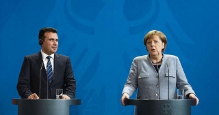 Μέρκελ για Σκοπιανό: Τα τελευταία δέκα χρόνια η λύση δεν έχει υπάρξει τόσο κοντά