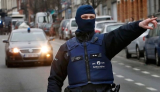 Βρυξέλλες: Εκρήξεις σε αστυνομική επιχείρηση. Ένας νεκρός