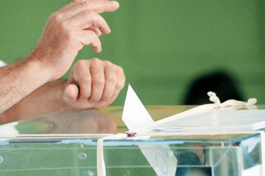Για πρώτη φορά η Κυβέρνηση μιλάει για πιθανές εκλογές τον Μάιο