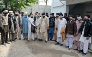 Δολοφόνησαν βάρβαρα 16χρονο κορίτσι, με την άδεια της μητέρας του