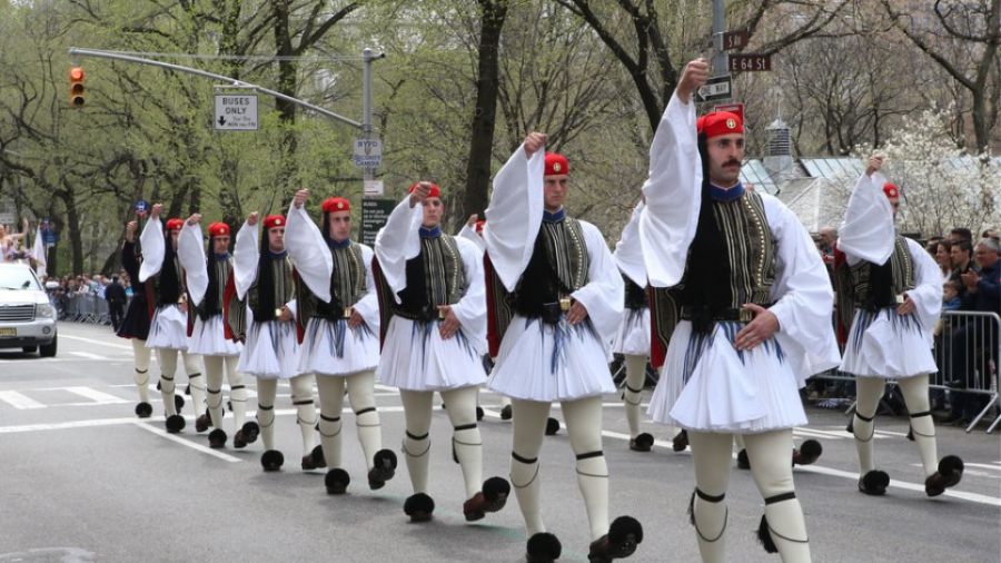 Ο ελληνισμός έδωσε δυναμικό &quot;παρών&quot; στην 5η Λεωφόρο