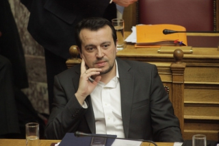 Πέθανε η μητέρα του Νίκου Παππά – Δύσκολες ώρες για τον υπουργό