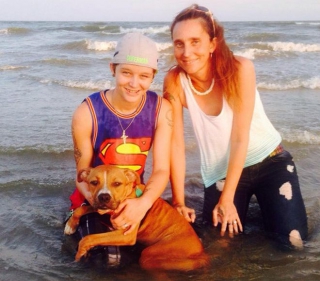 Αρρώστια: Παντρεύτηκε την βιολογική της κόρη