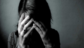 Η οργισμένη επιστολή μιας άνεργης μητέρας: &quot;Κύριε Τσίπρα, αντί ν’ αυτοκτονήσω, σας γράφω&quot;